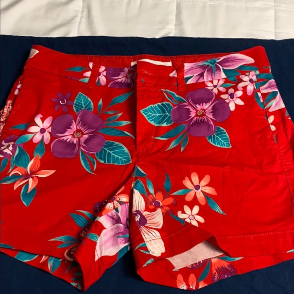 Great vacation old navy shorts. Size 10